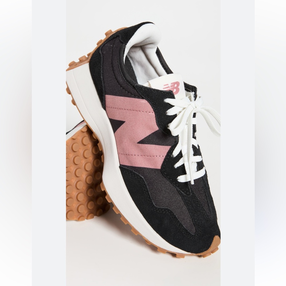 NEW BALANCE WOMEN’S 327 SHOES